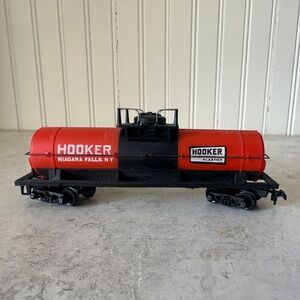 Vintage Tyco HO Scale Hooker Chemicals Niagara Falls Single Dome Tanker Car